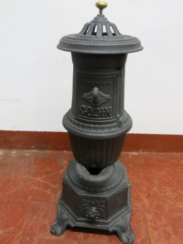 Ancne Maison Godin, Reclaimed Cast Iron Stand Alone Log Burning Stove. In Black with Ornate Features