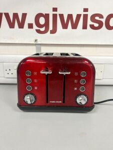 Morphy Richards, Model 242004, 4 Slice Toaster in Red.