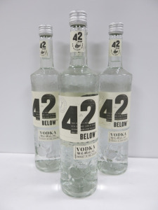4 x Bottles of 42 Below Vodka, 700ml.