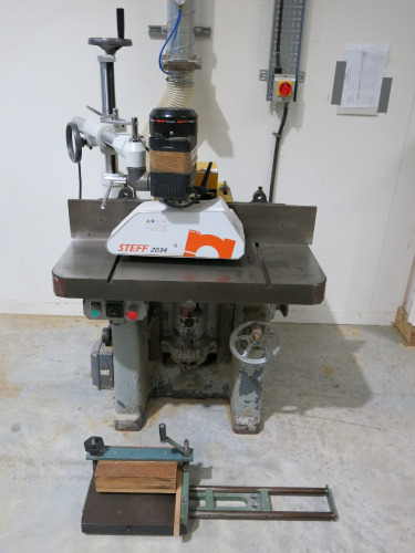 Wadkin EQ 683 Spindle Moulder with Fitted Steff 2034 (2019) Power Feed.