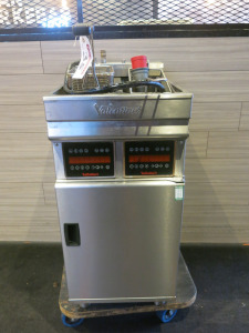 Valentine Electric Double Well Twin Basket Deep Fat Fryer, Model EVO-VC2200TP, S/N 047665, DOM 08/2021, 3 Phase. Comes with 2 Baskets.