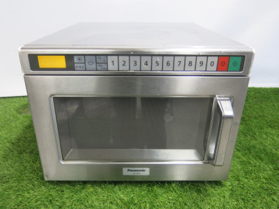 Panasonic 1800w Microwave, Model NE-1853.