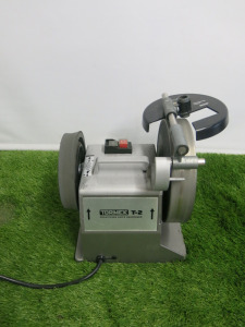 Tormek Pro Kitchen Knife Sharpener, Model T-2, DOM 10/2023.