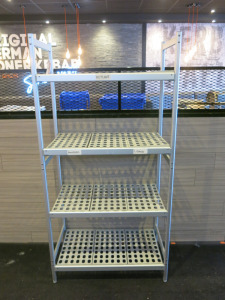 4 Shelf Freezer/Fridge Rack. Size H174 x W105 x D48cm.