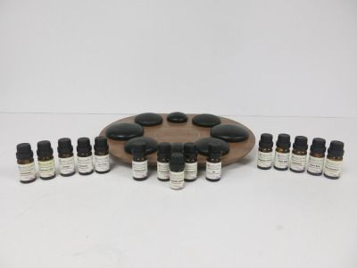 Eleeels Revival Hot Stone Spa Collection Machine, Model S1. Comes with 8 Stones, Power Supply & 15 x Assorted Bottles of Aromatherapy Oils.