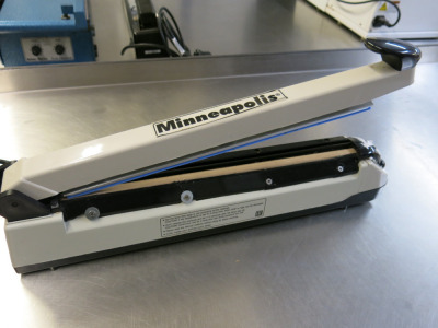 Minneapolis Heat Sealer, S/N 19EH001959.