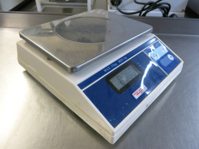 WeighStation Digital Scales, Model F178, Max 15kg.