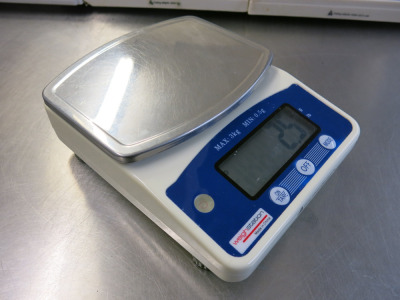 WeighStation Digital Scales, Model F201, Max 3kg.