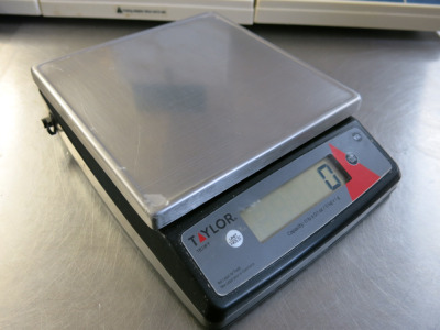 Taylor Digital Scales, Model TE11FT, Max 5kg.