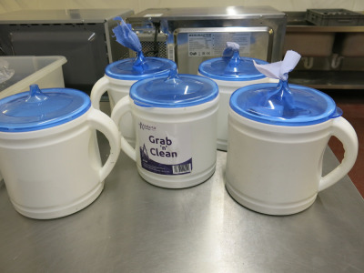 5 x Andarta Grab & Clean Tissue Dispensers.