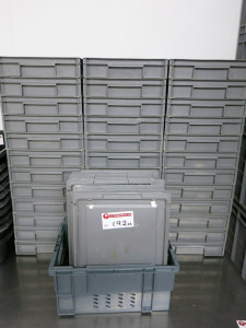 36 x Allibert 21006 Hard Plastic Trays with 10 x Lids. Size D7 x W30 x L40cm.