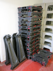 13 x Heavy Duty Braked Wheeled Double Dolly with 11 x Handles. Size 60 x 80cm.