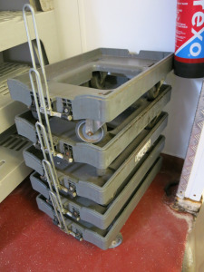 5 x Crate Stacking Sets of 4 with Anti-Slide Handle.