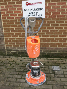 Karva 240v Floor Polishing Machine.