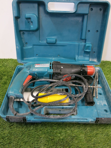 Makita HR2410 Rotary SDS Hammer Drill, 110V, in Original Carry Case.