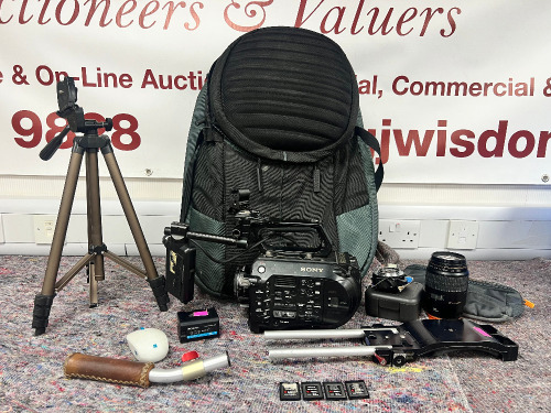 Sony Exmor Solid State Memory Camcorder, Model PXW-FS7 & Comes with the Following ....