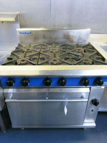 Blue Seal 6 Hob Gas Range. Size H90 x W90 x D82cm.