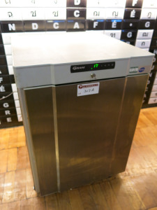 Gram Undercounter Freezer, Model F210RG, S/N 10246359. Size H83 x W60 x D64cm.