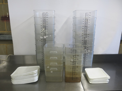 22 x Assorted Sized Rubbermaid Containers & 17 x Lids to Include: 14 x 18qt Containers with 10 Lids & 8 x 8qt Containers with 7 Lids.