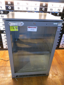 Osbourn Single Glass Door Drinks Chiller, Model 1800, S/N 212730/03/09. Size H90 x W60 x D50cm.
