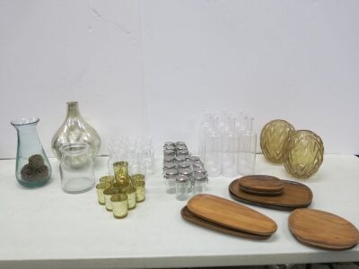 Assorted Lot of Tableware to Include: 17 x Condiment Shakers, 10 x Gold Coloured Glass Tea Lights, 7 x Assorted Wooden Dishes, 11 x Small Glass Vases, 9 x Large Glass Vases & 4 x Assorted Sized Glass Vases,