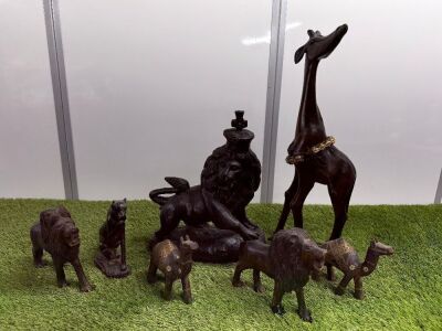 7 x Assorted Carved Wooden Ethopian Animal Figures to Include: Lion, Guraffe, Camel & Panther.