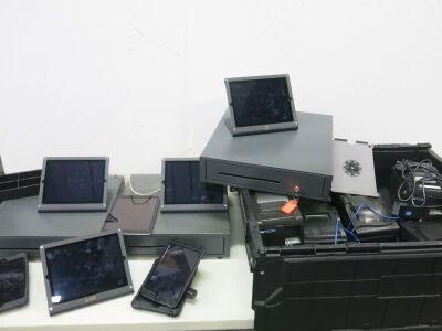 Lot Consisting of 5 x Apple Ipads, Model A1822, 3 x Cash Registers, 6 x Star TSP100 Thermal Receipt Printers & 4 x Star SP700 Impact Receipt Printers.