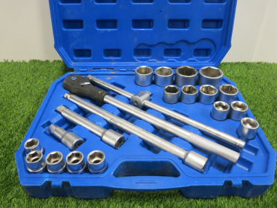 Condor Werkzeug Industrial Quality Chrome Vanadium Steel, 21 Pcs Socket Set, Hex 19-50mm, Hex 3/4" Sq Drive. Comes in Plastic Carry Case.