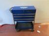 Mac Tools Mobile Tool Chest with 3 Drawers & Cantilever Shelves. Size (H) 100cm x (W) 77cm x (D) 44cm. NOTE: Hydraulic ram for lid requires replacing