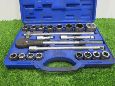 Condor Werkzeug Industrial Quality Chrome Vanadium Steel, 21 Pcs Socket Set, Hex 19-50mm, Hex 3/4" Sq Drive. Comes in Plastic Carry Case.