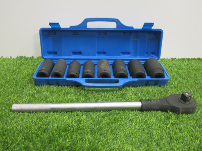 Condor Werkzeug Industrial Quality Chrome Molybdenum Steel, 8 Pcs Deep Impact Socket Set, Hex 22-38 mm, Hex 3/4" Sq Drive. Comes in Plastic Carry Case with 3/4" Ratchet Handle.