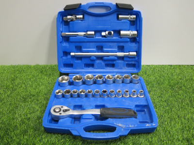 Condor Werkzeug Industrial Quality Chrome Vanadium Steel 27 Pcs Socket Set, Hex 8-32mm, 1/2" Sq Drive. Comes in Plastic Carry Case.