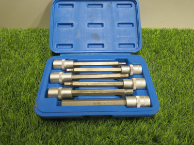 Condor Werkzeug Industrial Quality Chrome Vanadium Steel 6 Pcs Socket Bit Set, Hex Length 140mm, 5-12mm, 1/2" Sq Drive. Comes in Carry Plastic Carry Case.