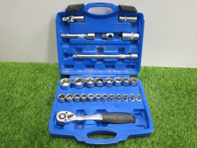 Condor Werkzeug Industrial Quality Chrome Vanadium Steel 27 Pcs Socket Set, Hex 8-32mm, 1/2" Sq Drive. Comes in Plastic Carry Case.