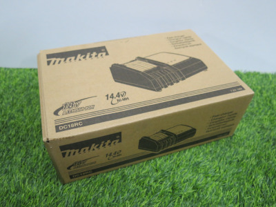 Boxed/New Makita 18v Fast Charger, Model DC18RC.