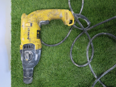 DeWalt D25033 Hammer Drill, 110V.