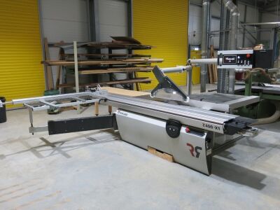 Robland Z400-X1 Sliding Table Panel Saw, 3200mm x 1350mm Table, 400mm Saw Blade, Scoring Blade Diameter 120mm x 20mm, S/N 26KL30581. DOM 2023. Comes with Manual, Appears in as new Condition with little Use. Touch Screen Control,400 V / 7 KW (9,5 HP) (