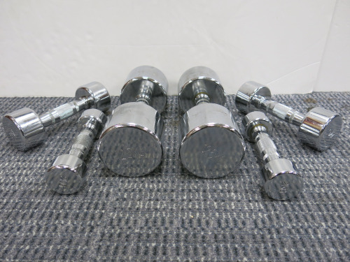 6 x Assorted Weight Chrome Dumbbells to Include: 2 x 12.5kg, 2 x 4kg & 2 x 2kg.
