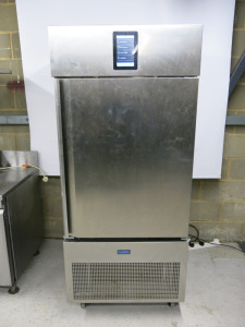 Polar U-Series Upright Single Door Blast Chiller/Freezer with Touchscreen Control, on Wheels, Model UA016. Size H188cm x W80cm x D82cm.