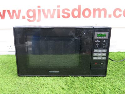 Panasonic Microwave Oven, Model NN-E28JBM BPQ.