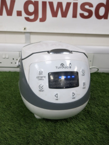 Yum Asia Panda Mini Advanced Fuzzy Logic Ceramic Rice Cooker, Model YUM-EN06.