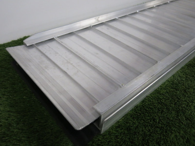 4ft Foldable Wheelchair Ramp, Max 272kg.