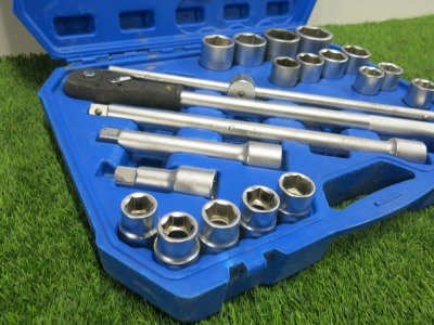 Condor Werkzeug Industrial Quality Chrome Vanadium Steel, 21 Pcs Socket Set, Hex 19-50mm, Hex 3/4" Sq Drive. Comes in Plastic Carry Case.