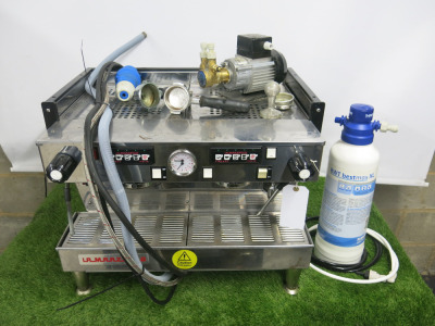 La Marzocco 2 Group Linea Coffee Machine, Model 2AV, S/N1039239, DOM 09/2013. Comes with RPM Pump, Type CO11527 & BWT Bestmax Water filter.