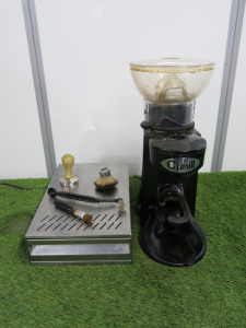 Cunil Coffee Grinder, Model No.3. Comes with Knock Out Box.