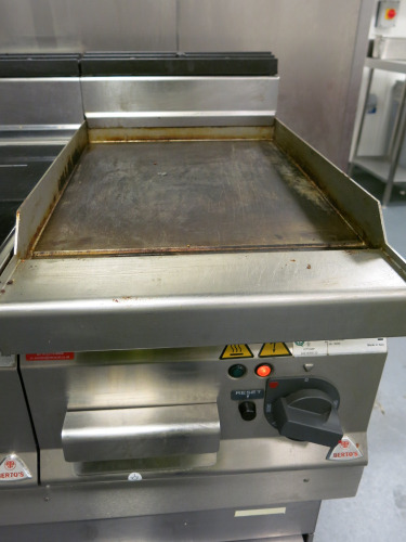 Bertos Commercial Counter Top Smooth Plate Griddle, Model E7FL4BP, S/N22210/89120, 3 Phase. Size H45 x W40 x D70cm.