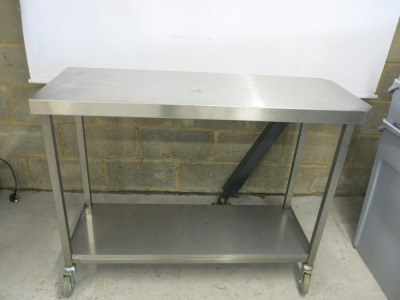 Stainless Steel Mobile Prep Table with Shelf Under. Size H90 x W120 x D71cm.