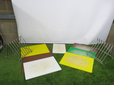 2 x Metal Chopping Board Holders & 7 x Assorted Boards.