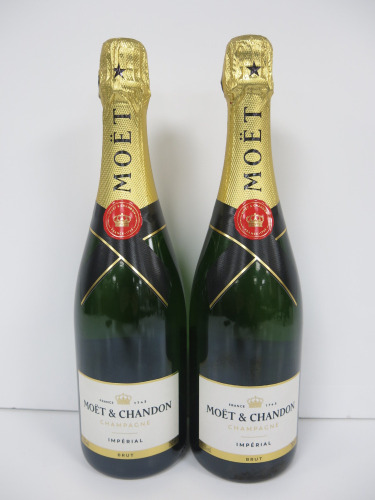 2 x Bottles of Moet & Chandon Champagne Imperial Brut, 75cl.