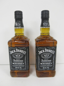 2 x Bottles of Jack Daniel's Old No 7 Tennessee Sour Mash Whiskey, 70cl.